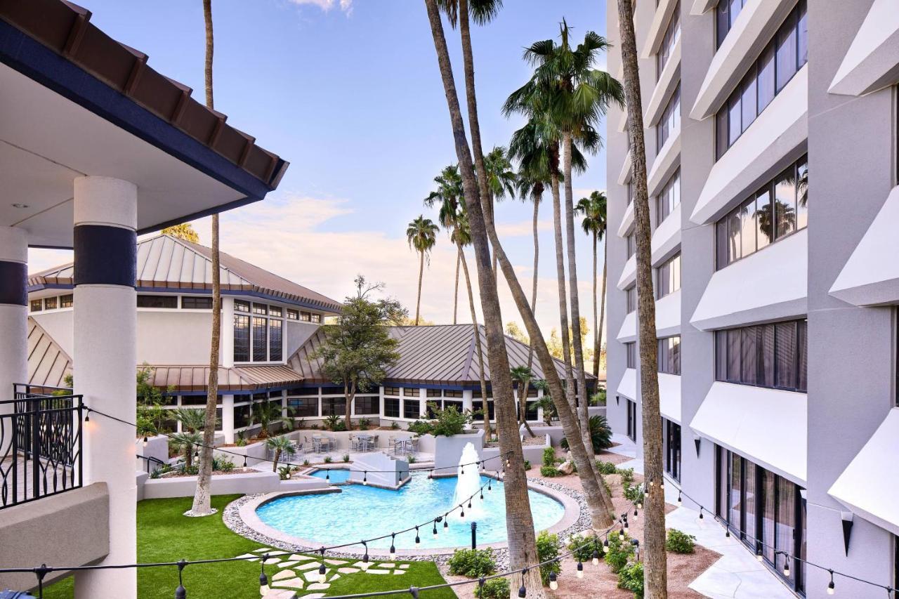 Delta Hotels By Marriott Phoenix Меса Екстериор снимка