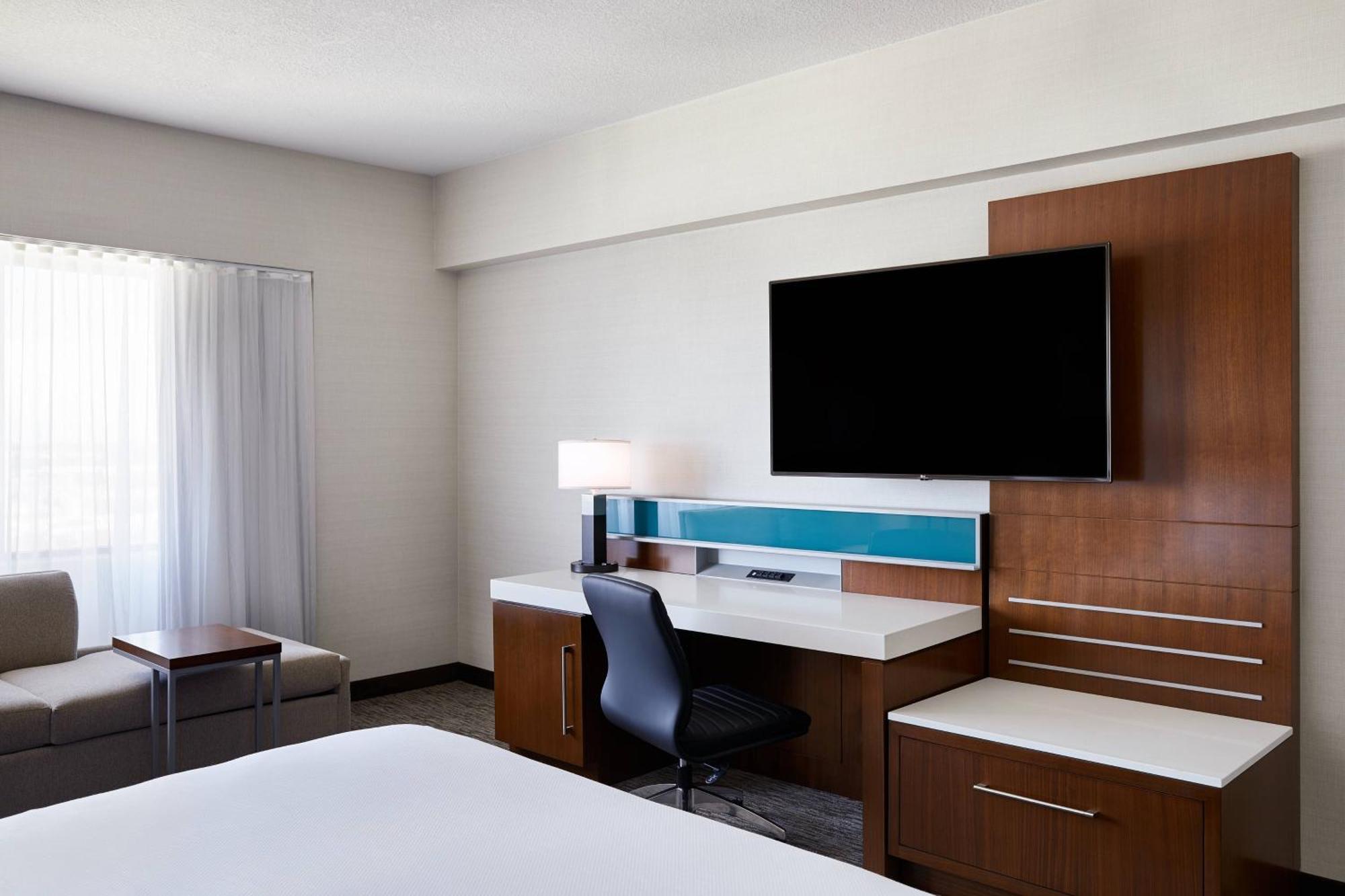 Delta Hotels By Marriott Phoenix Меса Екстериор снимка